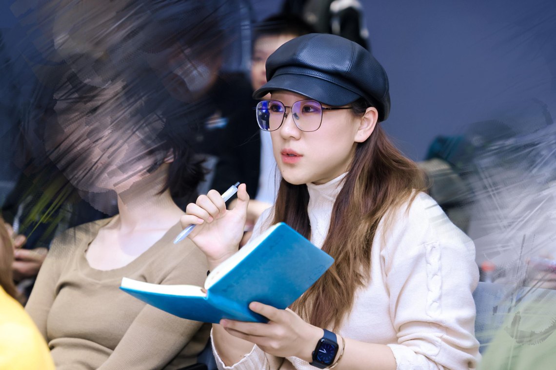 腾讯套现淡出股东榜，快手的AI增长叙事还能讲多久